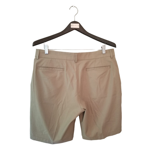 Claiborne Men's Beige Shorts‎ Classic Fit Dry + Cool Size 34 Inseam 10 in - Picture 2 of 8